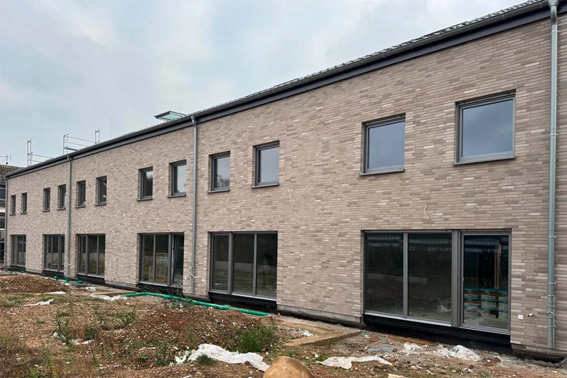 Neubau - 420m² Steildach mit Röben Flandern plus anthrazit